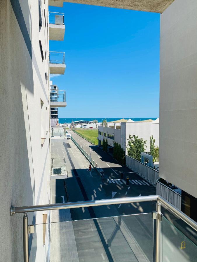 Sea Breeze Apartments Mamaia Nord De Silva Zewnętrze zdjęcie